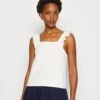 Anna Field Top - White