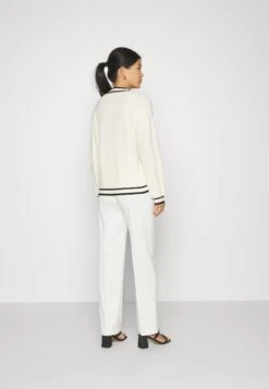 Anna Field Vest - White/Black 7 Anna Field Vest - White/Black -Anna Field b3573ce39b624ebdabaf4c06f45e16d0