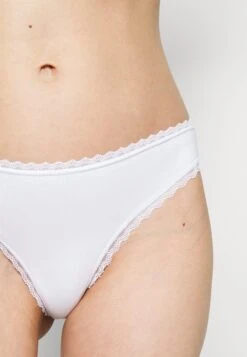 Anna Field 5 Pack - String - Black/White/Nude 15 Anna Field 5 Pack - String - Black/White/Nude -Anna Field d94a1cda40134e288b2f707461f2f1a4