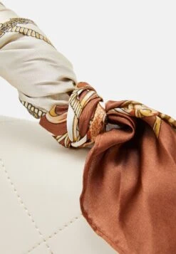 Anna Field Handtas -Off-White 10 Anna Field Handtas -Off-White -Anna Field e8bfb77c179b47aa98fa630ed96d3e66